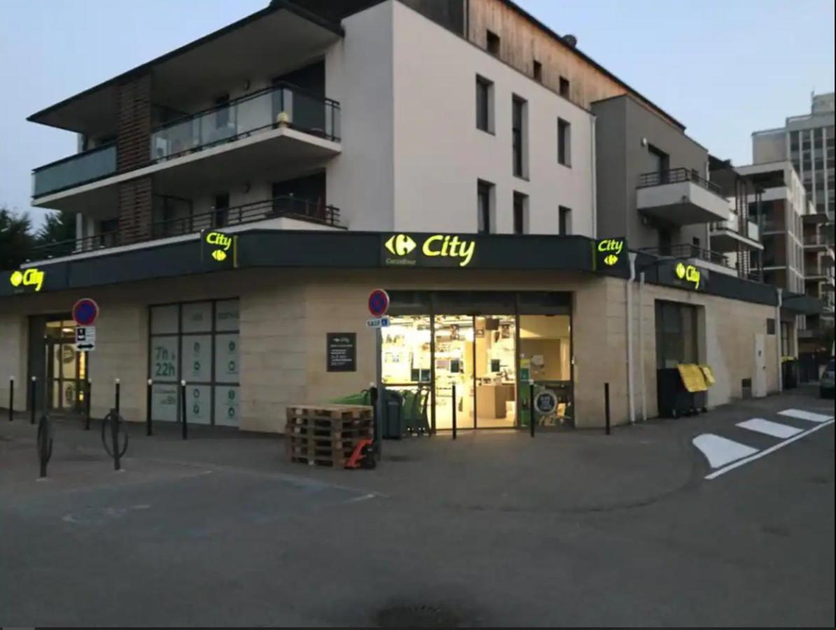 Logement A Brive, Proche Centre-Ville Et Gare, Avec Climatisation - Internet Fibre - Stationnements Gratuit Exterior foto